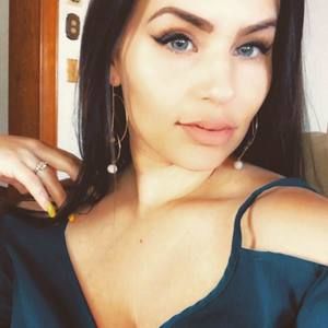 Meet your Posher, Casey